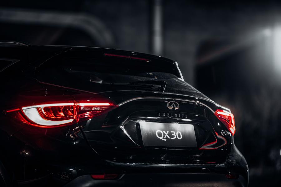 Детали экстерьера Infiniti QX30 Night 2017 года  (CN) (фото 4 из 7)